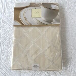 Lenox Laurel Leaf Tablecloth Ivory Cream 70x86 Oblong Damask Diamond New NIP